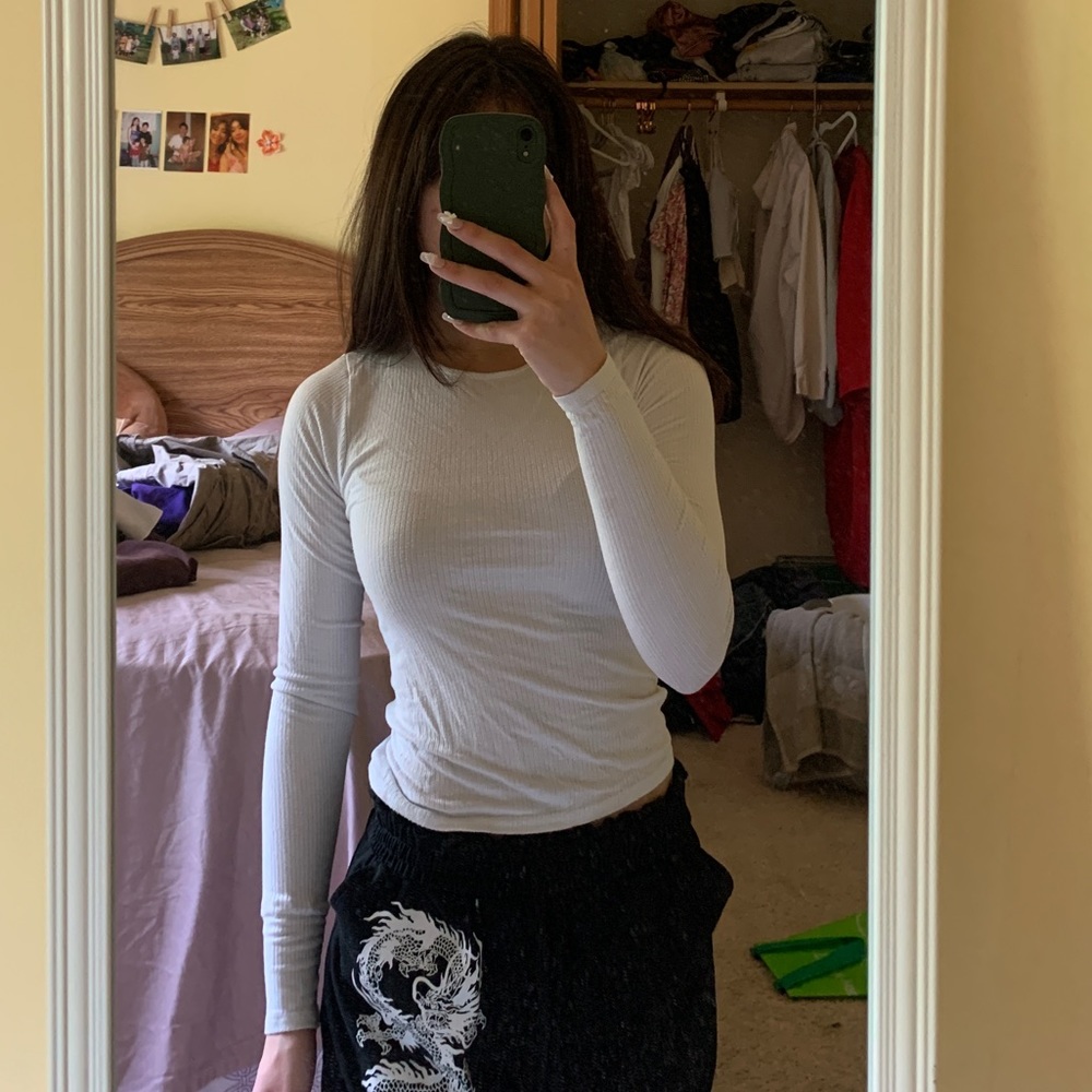 4/$20 ⭐️ White Ribbed Holister open back long sleeve